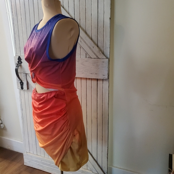 Cut out Dress - Picture 3 of 3